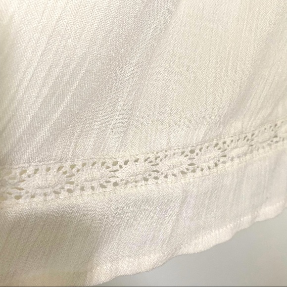 NWT white crochet top - Picture 11 of 13